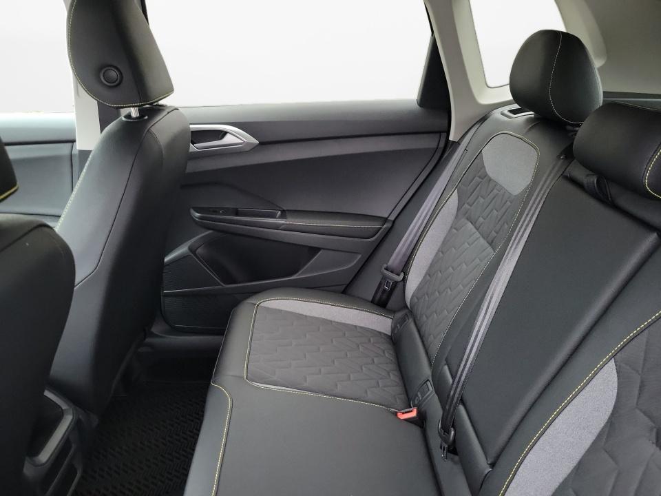 2027 Volkswagen Taos Sport