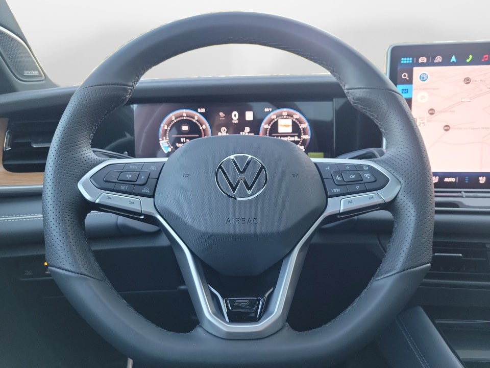 2026 Volkswagen Tiguan SEL R-Line Turbo