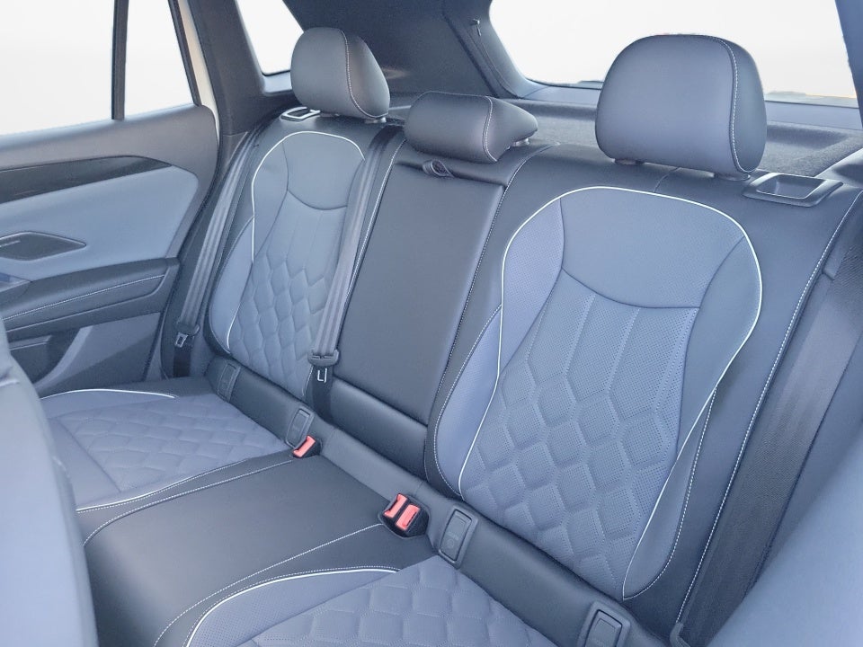 2026 Volkswagen Tiguan SEL R-Line Turbo