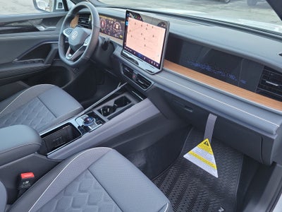 2026 Volkswagen Tiguan SEL R-Line Turbo