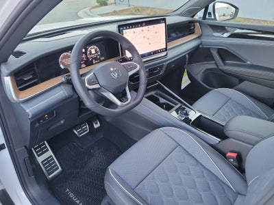 2026 Volkswagen Tiguan SEL R-Line Turbo