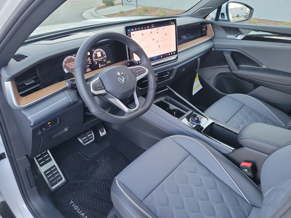 2026 Volkswagen Tiguan SEL R-Line Turbo