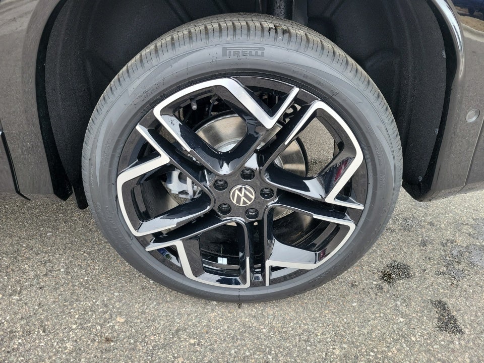 2026 Volkswagen Tiguan SEL R-Line Turbo