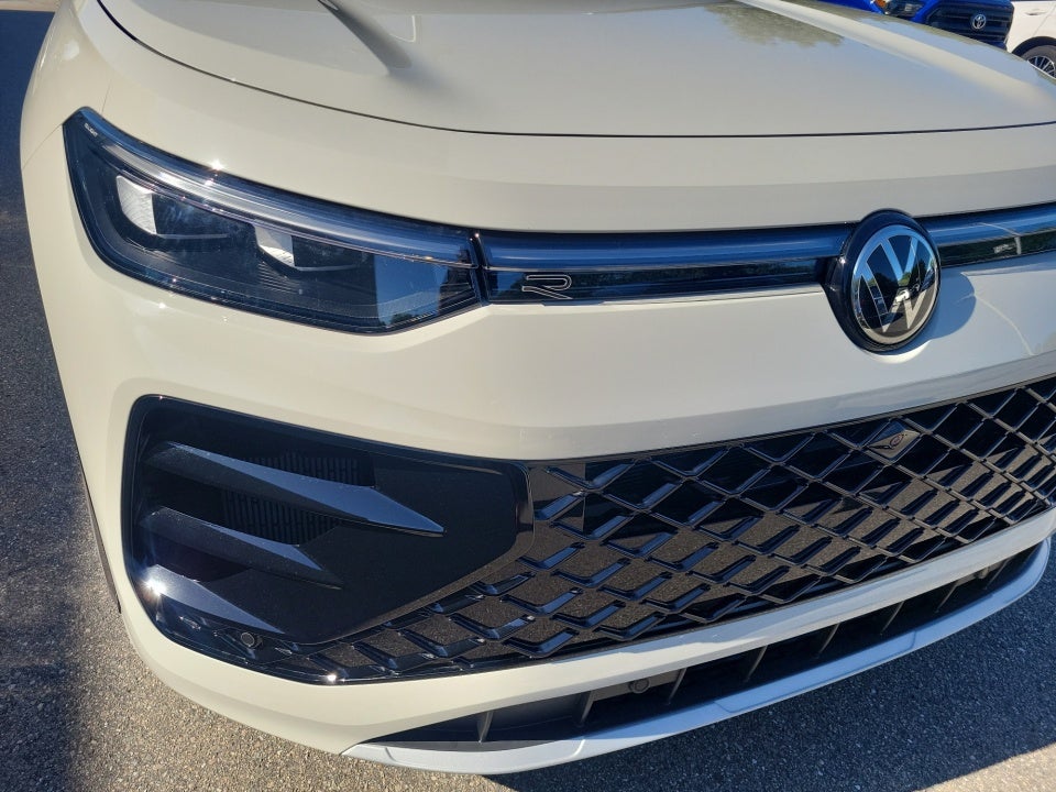 2026 Volkswagen Tiguan SEL R-Line Turbo