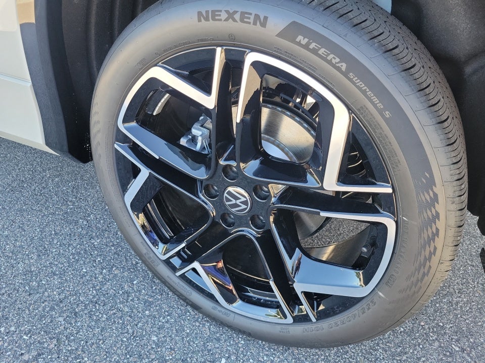 2026 Volkswagen Tiguan SEL R-Line Turbo