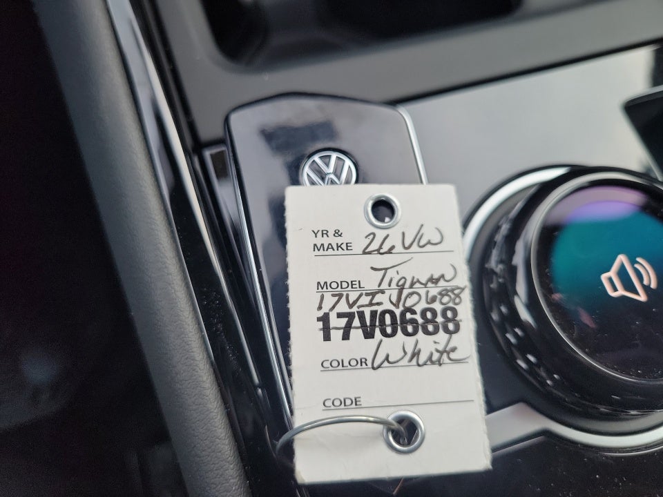 2026 Volkswagen Tiguan SEL R-Line Turbo