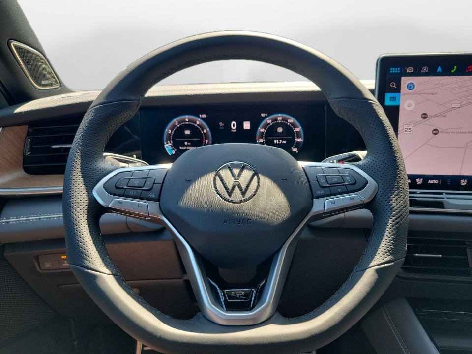 2026 Volkswagen Tiguan SEL R-Line Turbo