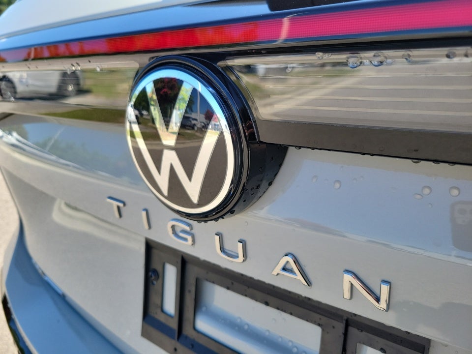 2026 Volkswagen Tiguan SEL R-Line Turbo