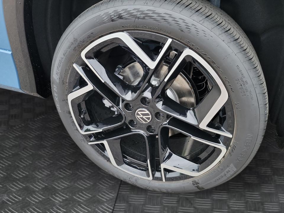 2026 Volkswagen Tiguan SEL R-Line Turbo