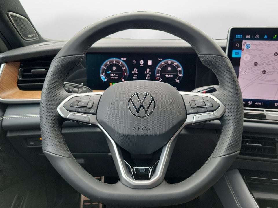 2026 Volkswagen Tiguan SEL R-Line Turbo