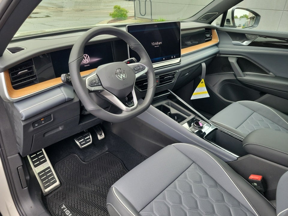 2026 Volkswagen Tiguan SEL R-Line Turbo