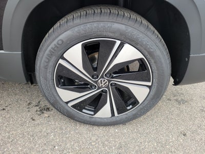 2026 Volkswagen Taos SE