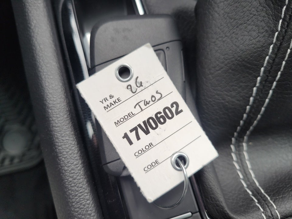 2026 Volkswagen Taos SE