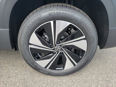 2026 Volkswagen Taos SE