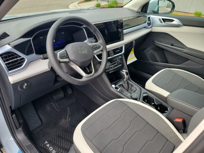 2026 Volkswagen Taos SE