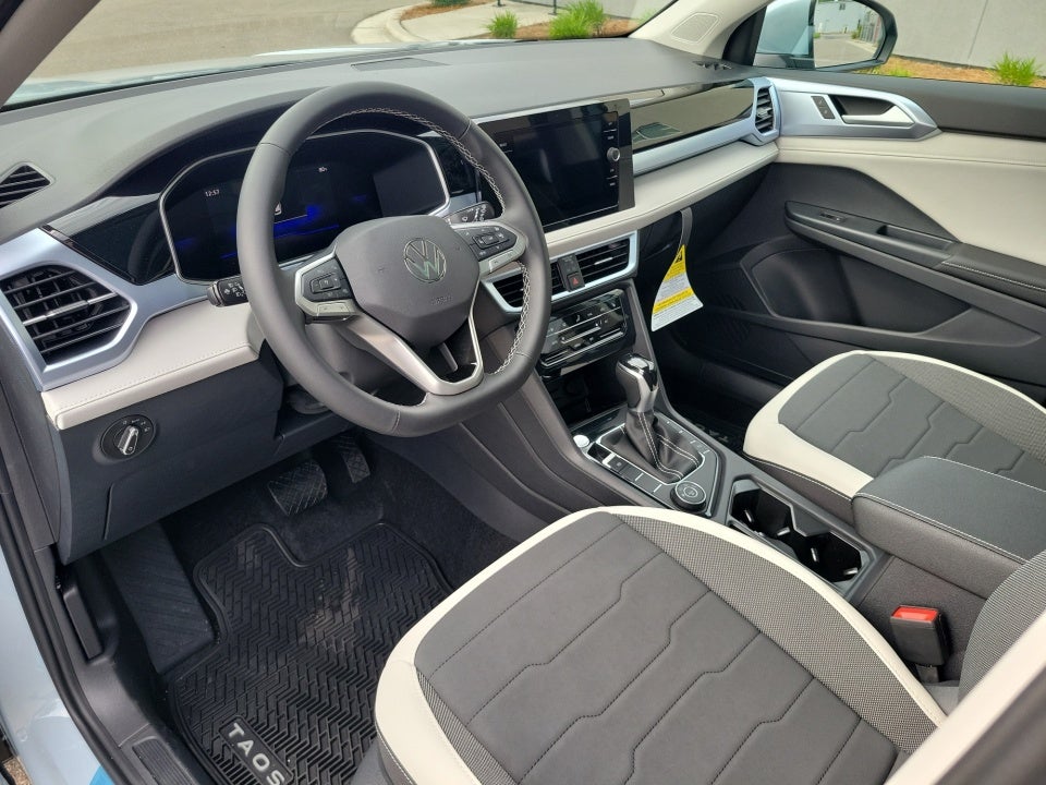 2026 Volkswagen Taos SE