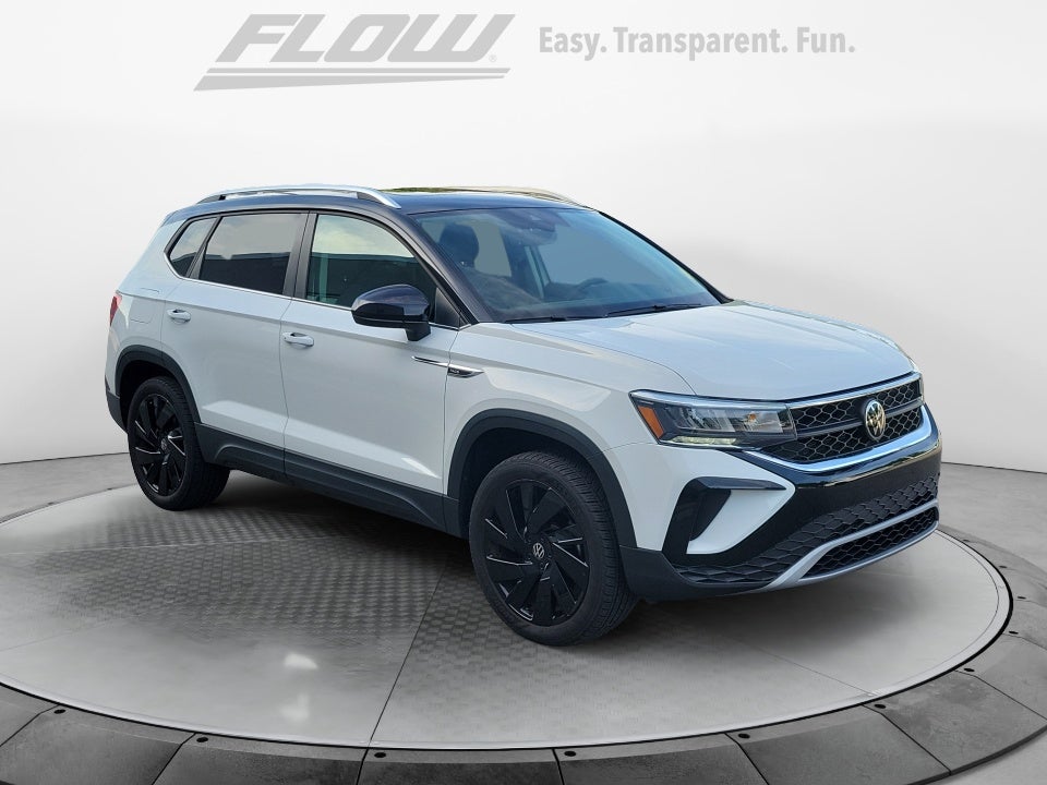 2023 Volkswagen Taos 1.5T SE 4Motion's photo