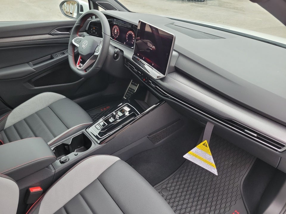 2026 Volkswagen Golf GTI SE