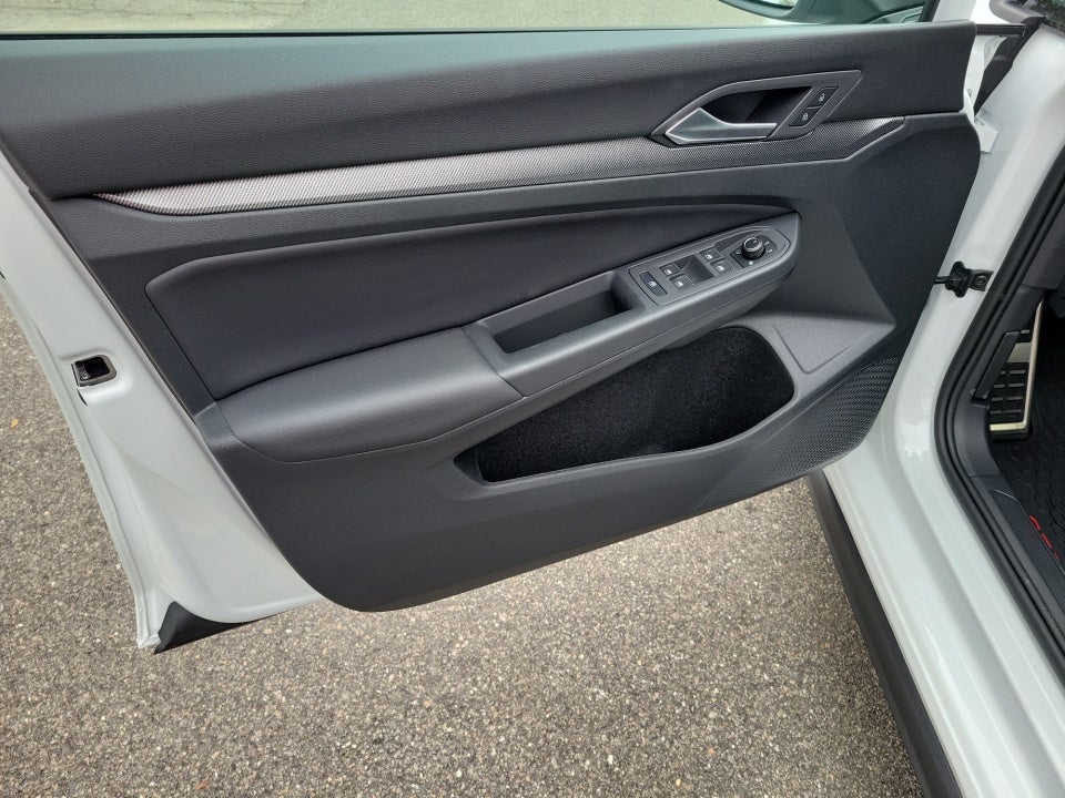 2026 Volkswagen Golf GTI SE