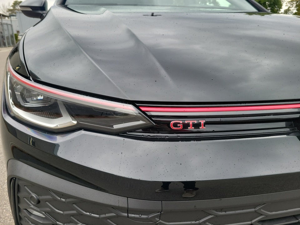 2026 Volkswagen Golf GTI SE