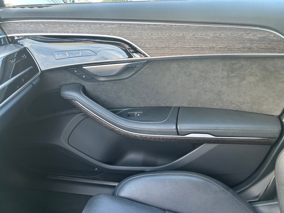 2021 Audi A8 L 55 TFSI quattro Tiptronic
