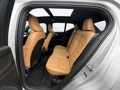 2019 Volvo XC40 T5 Momentum