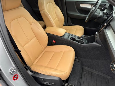 2019 Volvo XC40 T5 Momentum