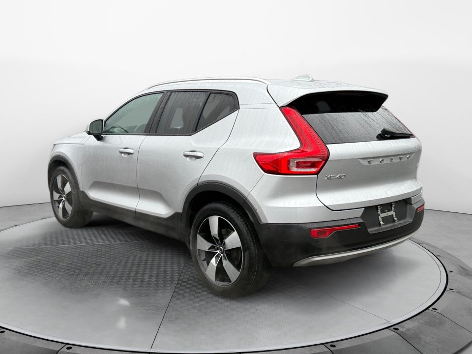 2019 Volvo XC40 T5 Momentum