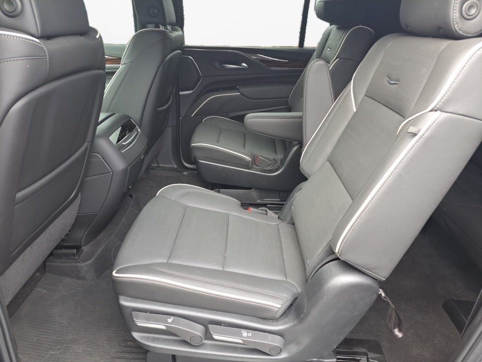 2024 Cadillac Escalade ESV 4WD Premium Luxury