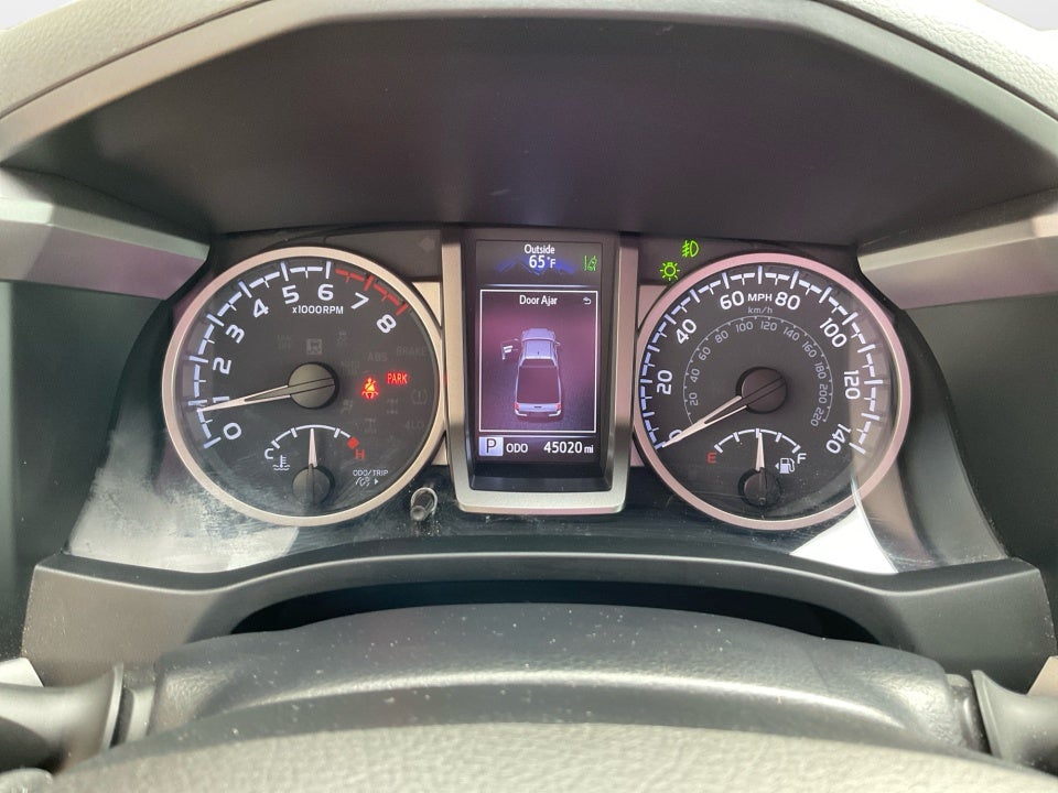 2022 Toyota Tacoma SR5 V6