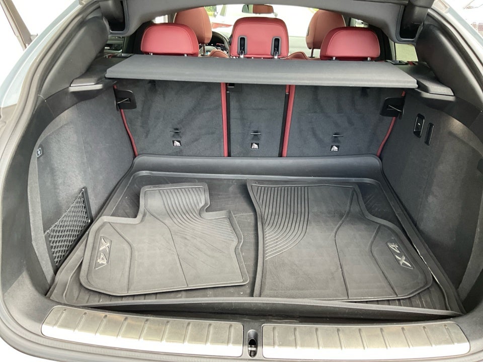 2023 BMW X4 xDrive30i