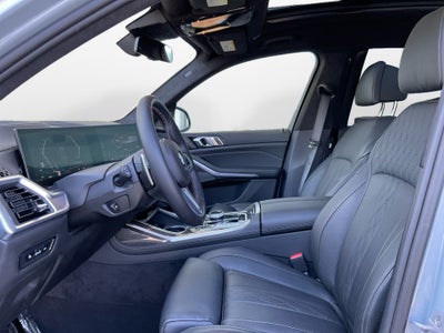 2024 BMW X7 M60i