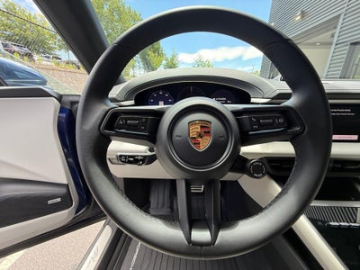 2025 Porsche Macan Electric 4S
