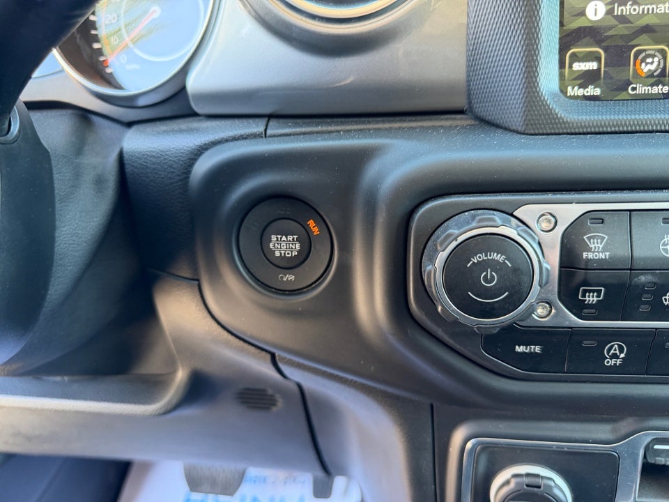 2020 Jeep Gladiator Overland 4x4