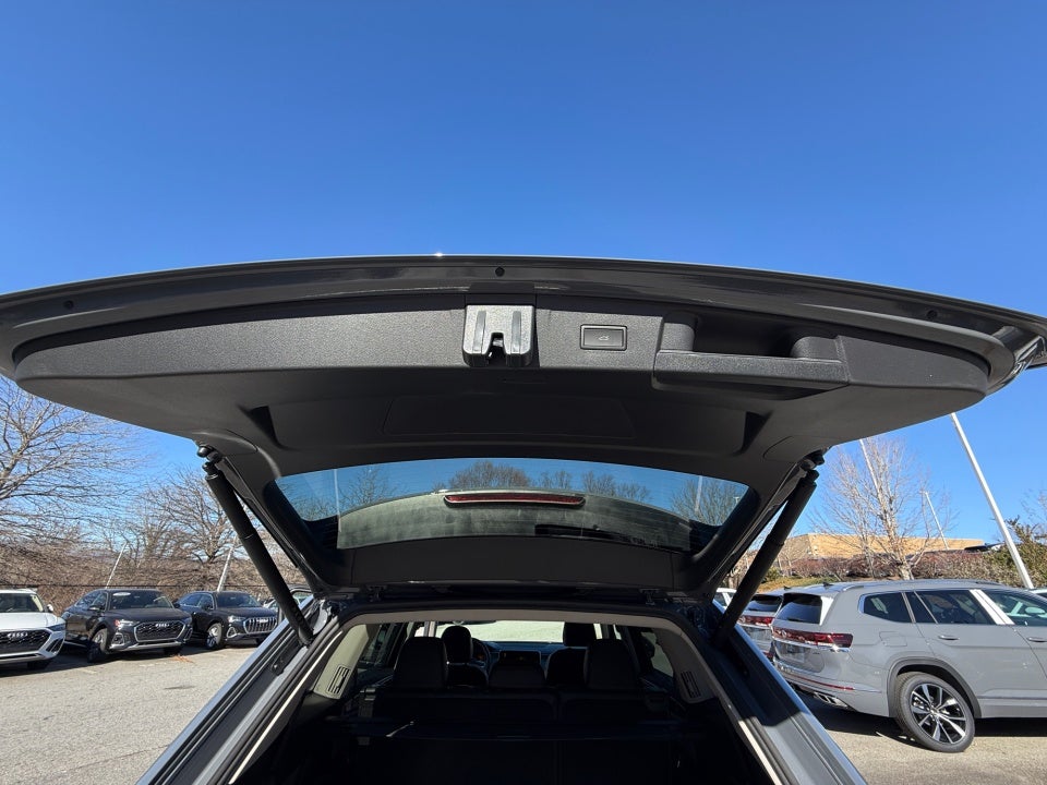 2026 Volkswagen Atlas Peak Edition