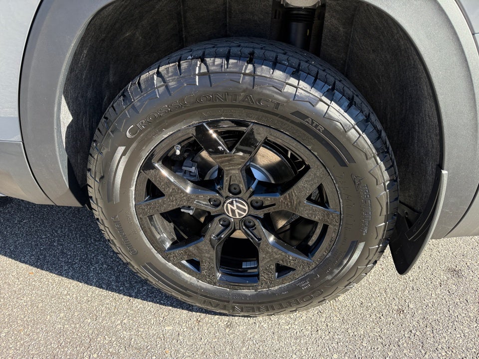 2026 Volkswagen Atlas Peak Edition