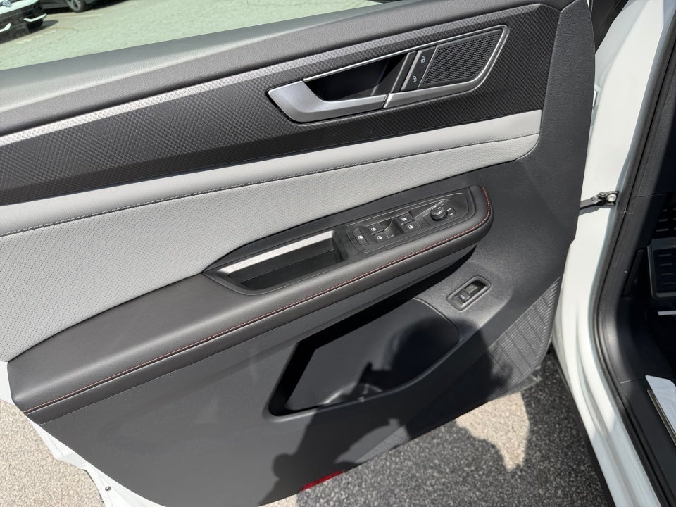 2026 Volkswagen Atlas Peak Edition