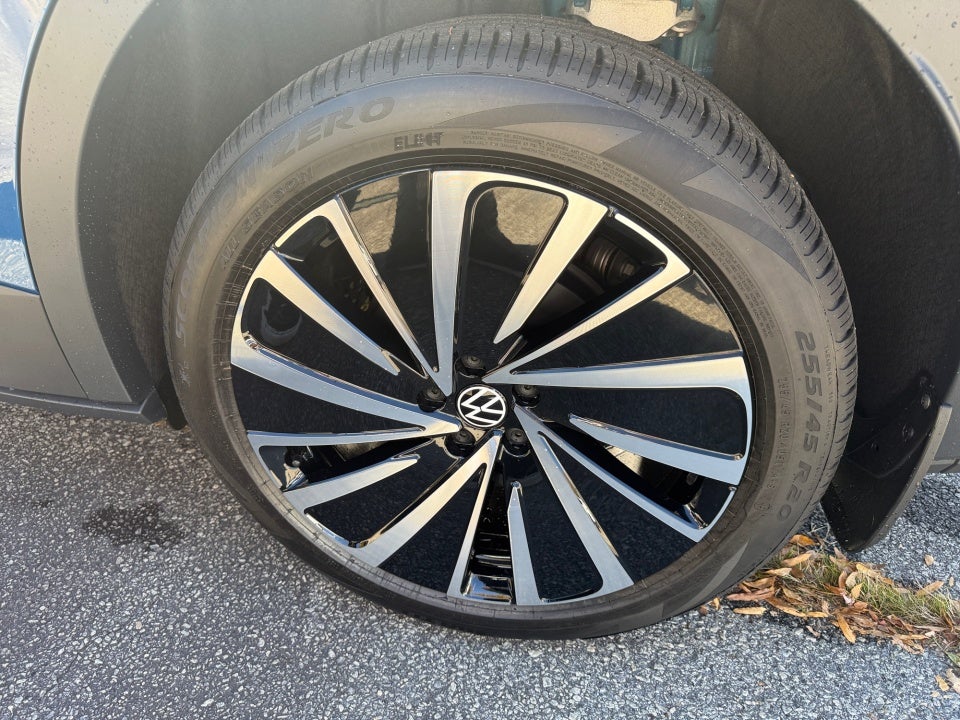 2025 Volkswagen ID.4 AWD Pro