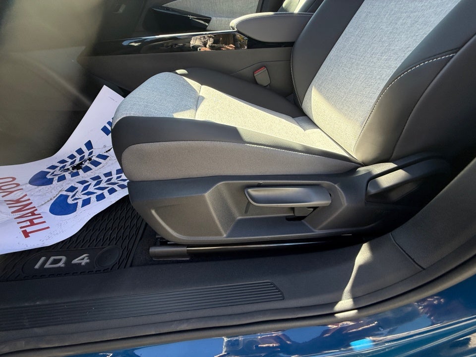 2025 Volkswagen ID.4 AWD Pro