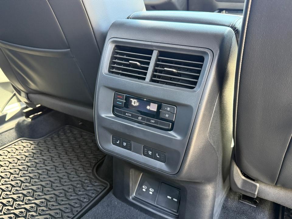 2027 Volkswagen Atlas SEL Premium R-Line