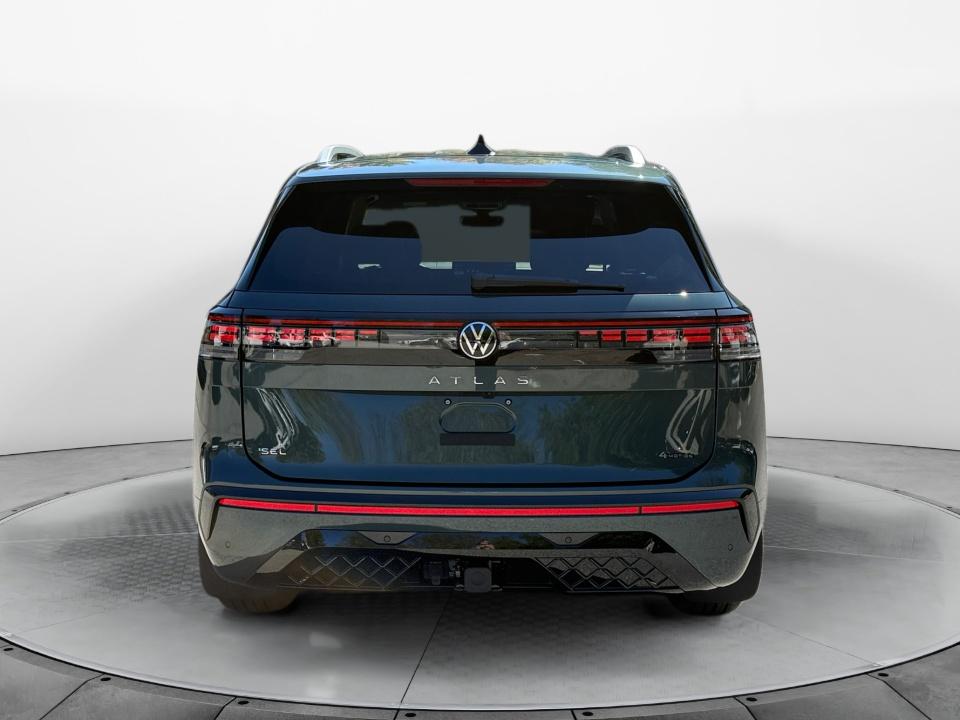 2027 Volkswagen Atlas SEL Premium R-Line