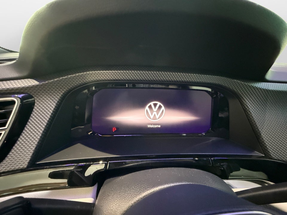 2026 Volkswagen Atlas Cross Sport SEL Premium R-Line