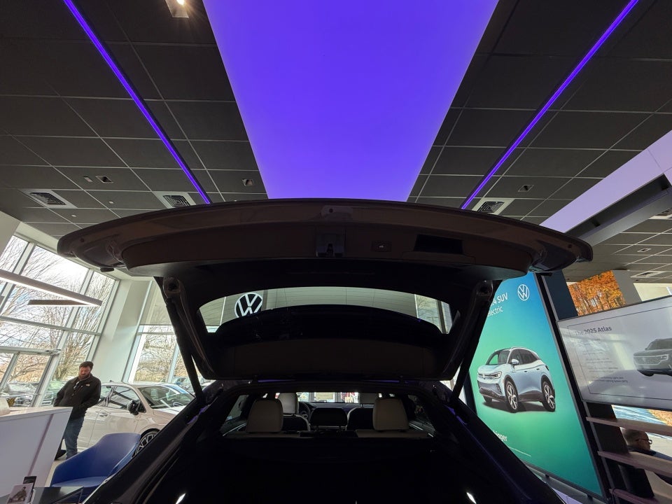 2026 Volkswagen Atlas Cross Sport SEL Premium R-Line