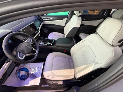 2026 Volkswagen Atlas Cross Sport SEL Premium R-Line