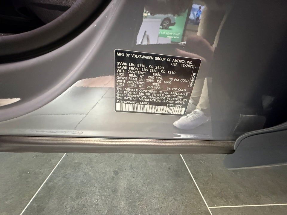 2026 Volkswagen Atlas Cross Sport SEL Premium R-Line