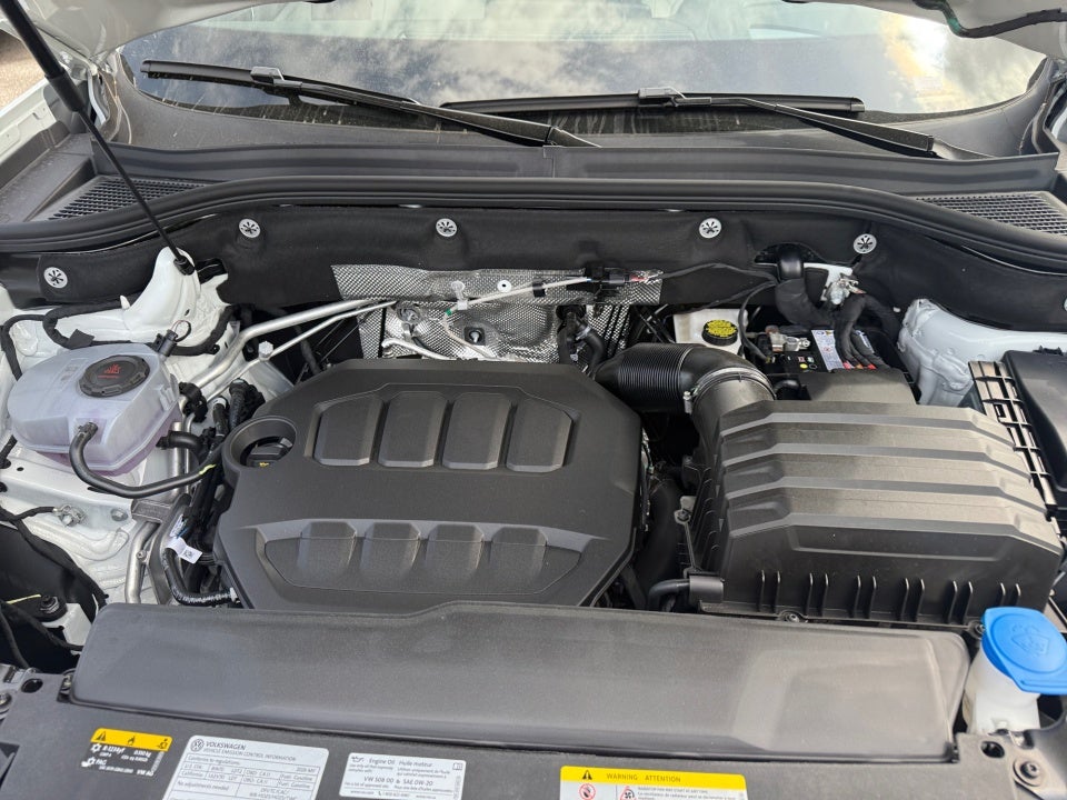 2026 Volkswagen Atlas Cross Sport SEL Premium R-Line