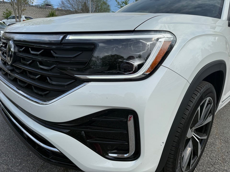 2026 Volkswagen Atlas Cross Sport SEL Premium R-Line