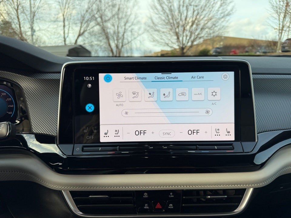 2026 Volkswagen Atlas Cross Sport SEL Premium R-Line