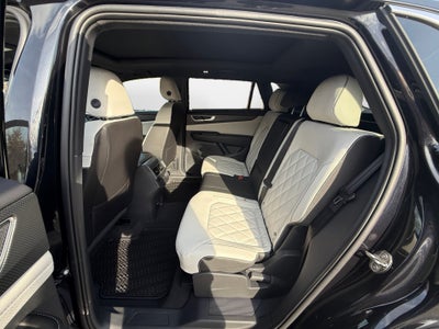 2026 Volkswagen Atlas Cross Sport SEL Premium R-Line