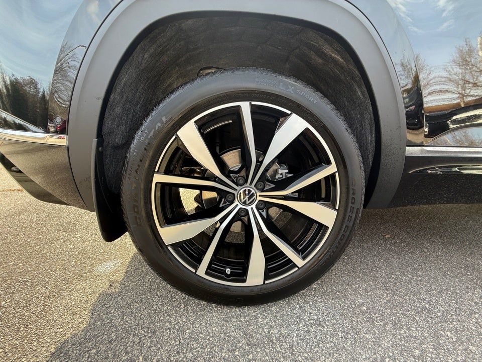 2026 Volkswagen Atlas Cross Sport SEL Premium R-Line